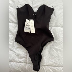 Brand new Zara bodysuit color black with tags on
